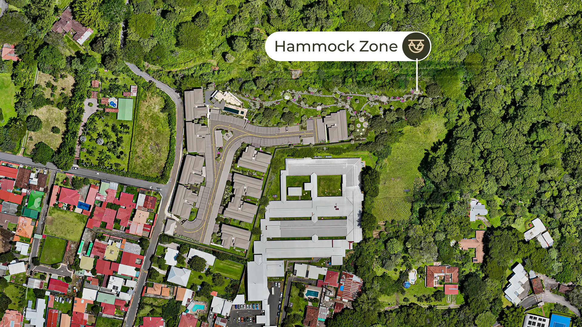 zona de hamacas en condominio natural